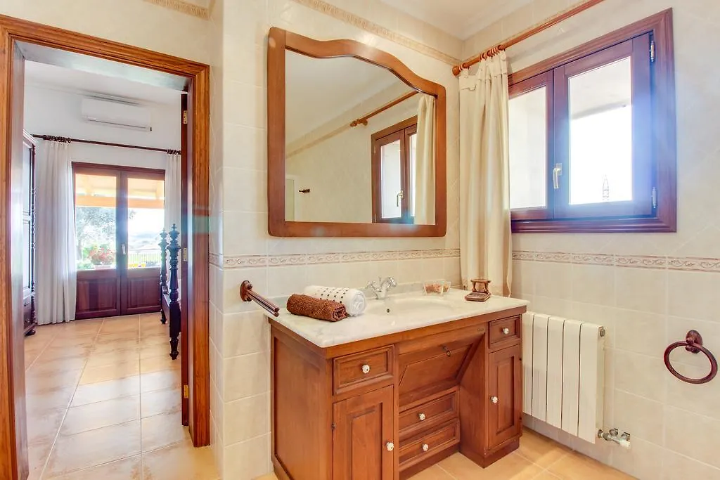 Villa Son Gili Льюби 0*,