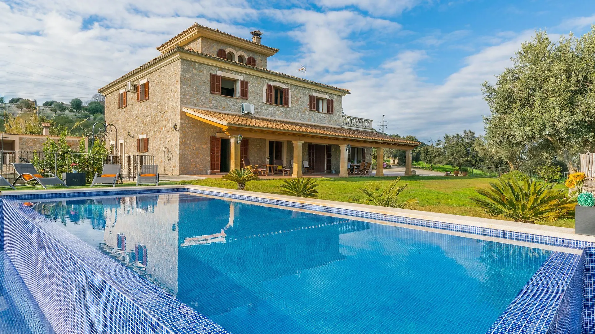 Villa Son Gili Льюби